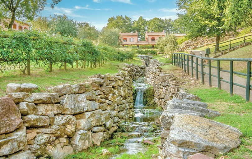 Others 4, Residence with thermal pools in Sorano, Grosseto