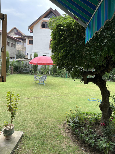 Others 4, The Local B&B, Srinagar