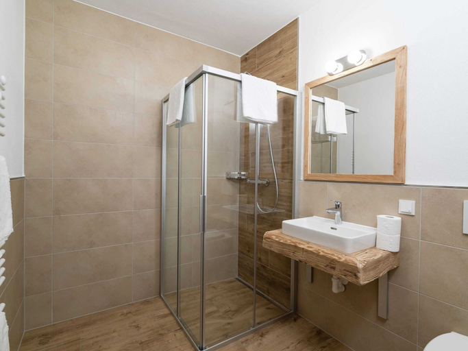 Bathroom 3, Apartment in St. Johann im Pongau With Sauna, Sankt Johann im Pongau