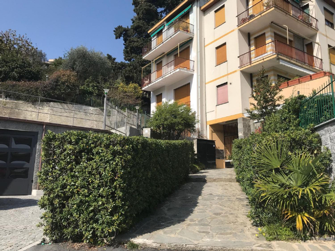Crosa Dell'Oro, Genova