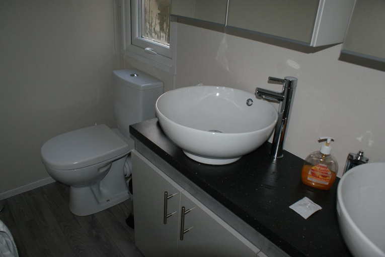 Bathroom 2, Chalet Seeliebe, Rheden