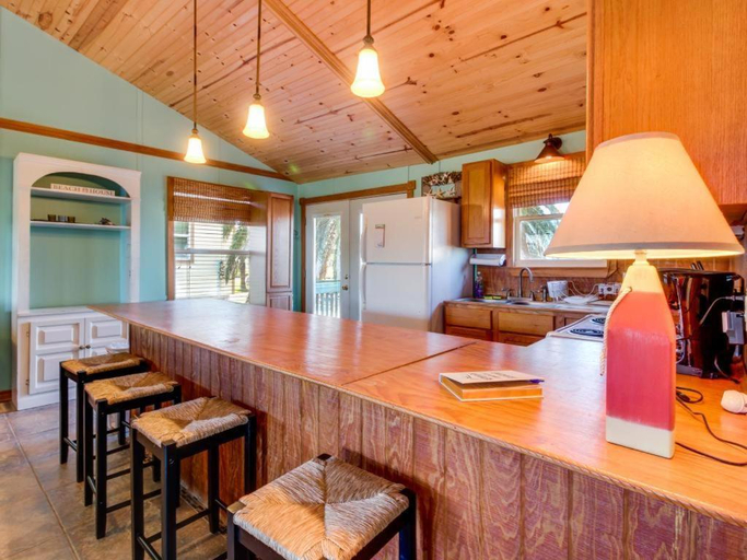 Food & Drinks 4, Cottage on the Canal, Galveston