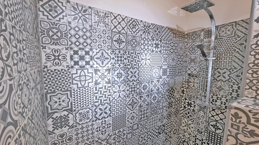 Bathroom 4, Les Coralies, Var