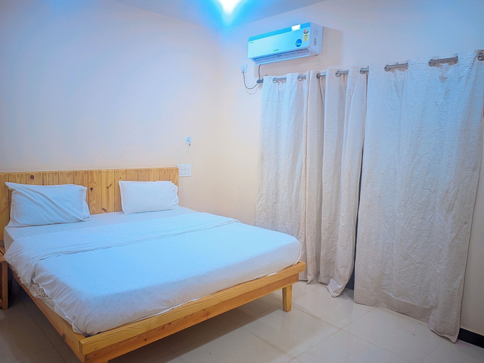 Bedroom 2, Hotel ramdev, North Goa