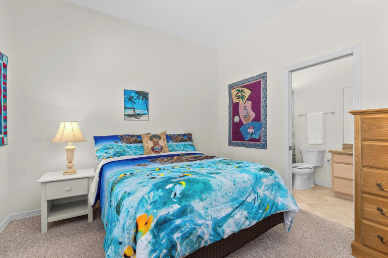 Bedroom 3, Large Family Condo Close to the Beach With Pool!, Cameron