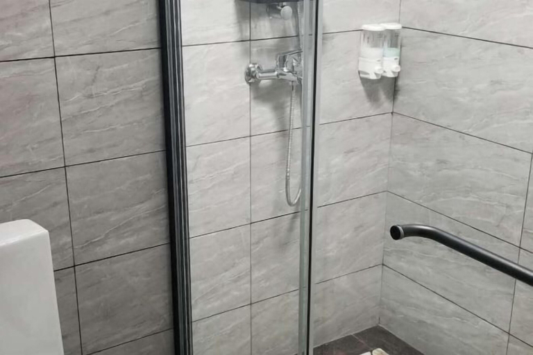 Bathroom, Yongzhou Xiangjiang Hotel, Yongzhou