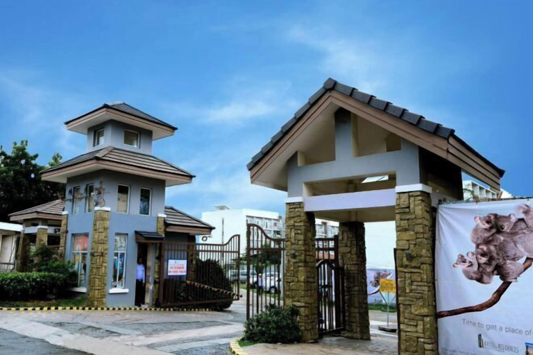 La Casa Parañaque, Parañaque