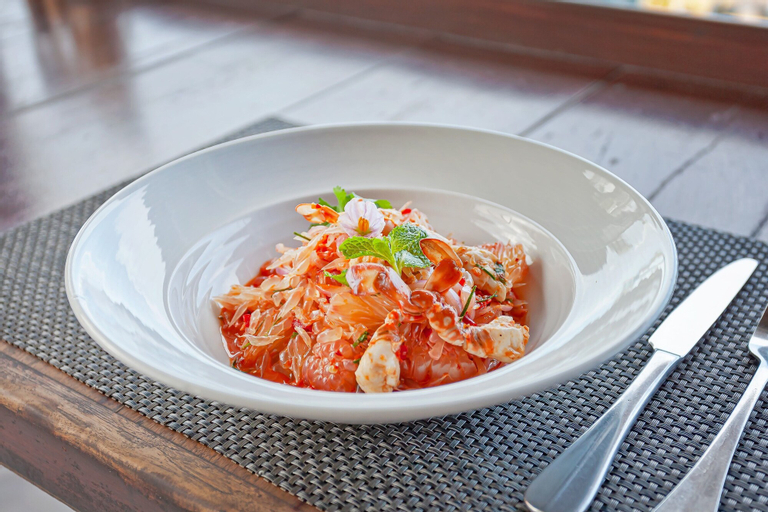 Food & Drinks 16