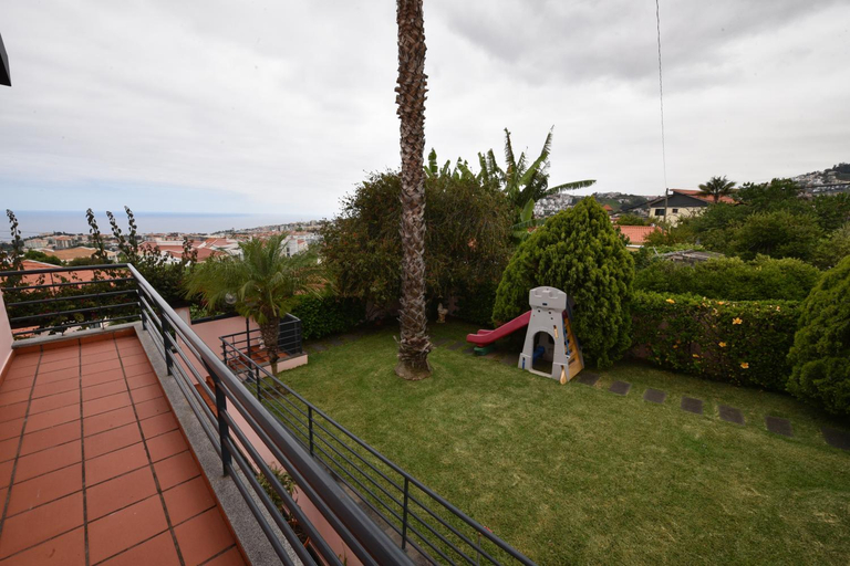 Others 4, Villa Santana, Funchal