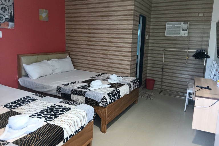 Bedroom 2, Casa Del Camba Hotel and Restaurant near Hundred Islands, Alaminos City