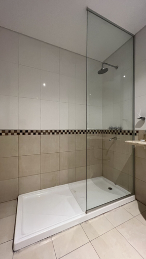 Bathroom 2, Salta Tower, Capital