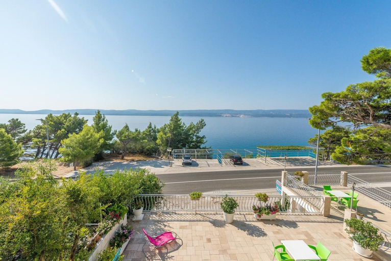 Others 3, Apartments Kod Cara, Omiš