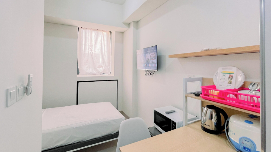 Bedroom 4, Warm Studio (No Kitchen) Apartment Bandaraya - Tallasa City Makassar, Makassar