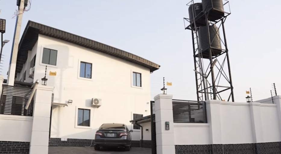 Exterior & Views 2, Blueocean.cog Apartments, Oredo Edo