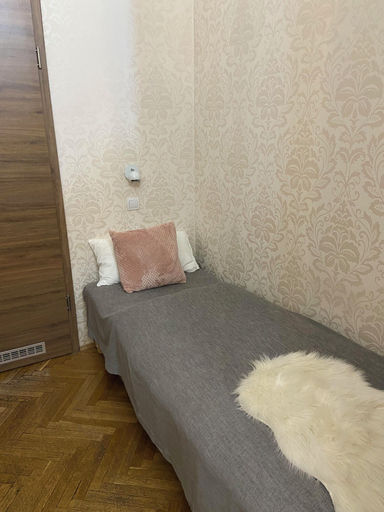 Others 4, The Cream, Budapesti