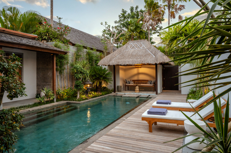 Swimming Pool 17