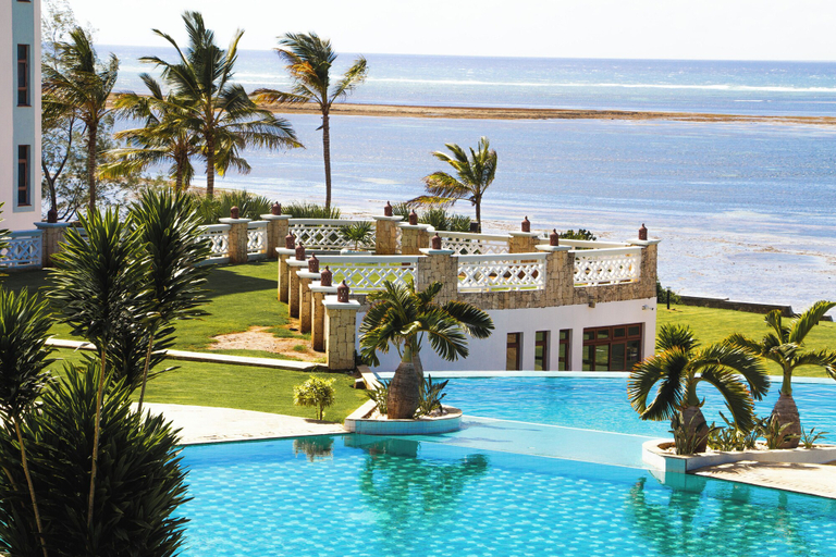 Exterior & Views 2, The Royal Shaza Suites, Kisauni