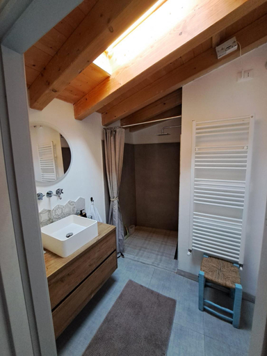 Bathroom 3, La Corte 22, Verona