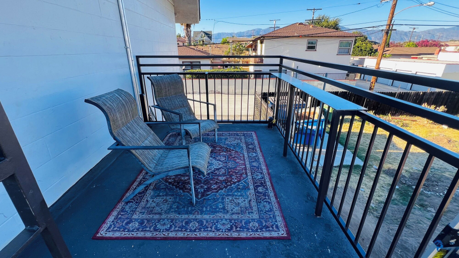 Others 4, Lanai Motel, Los Angeles