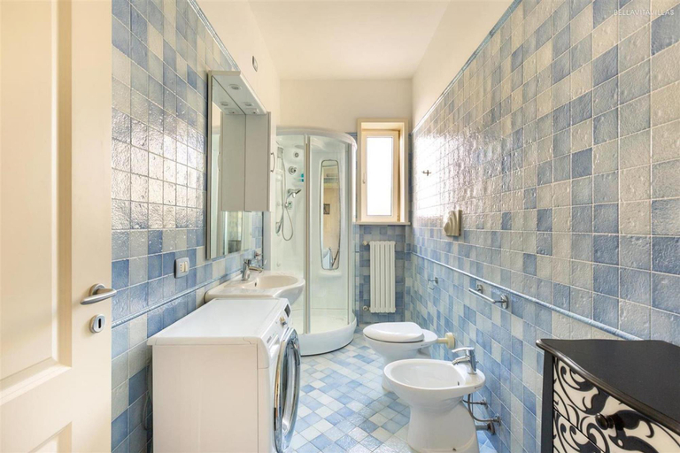 Bathroom 3, Appartamento Corso Italia II by BarbarHouse, Lecce