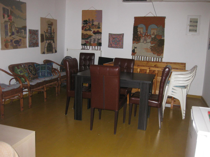Food & Drinks, Sissy apartments by the sea, Ionian Islands