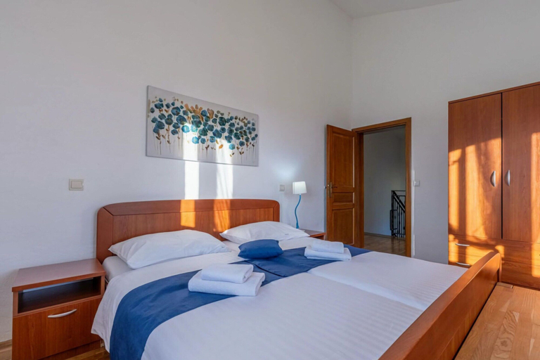Room 5, Villa Paradijs 24, Svetvinčenat
