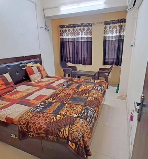 Bedroom 5, Saurav Palace Mathura, Mathura