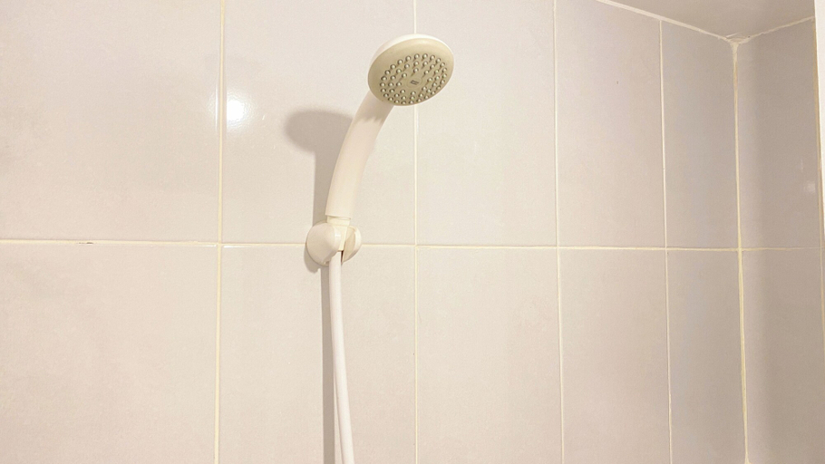 Bathroom 3, Comfy And Good Studio Apartment At Tokyo Riverside Pik 2, Tangerang