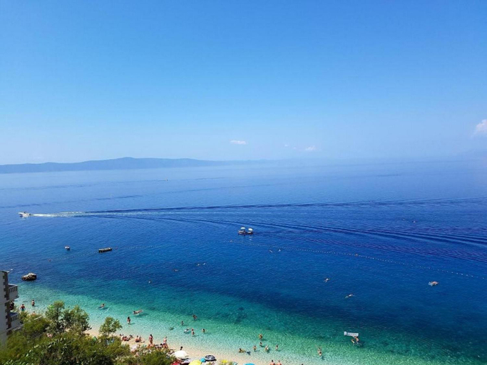 Others 3, Apartmani Jereb, Podgora