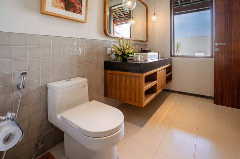Bathroom 8