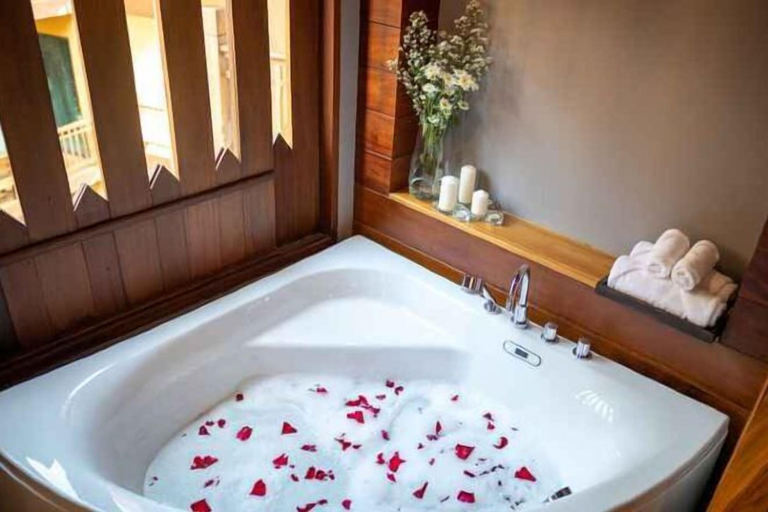 Bathroom 5, At Gate Thaphae Hotel, Muang Chiang Mai