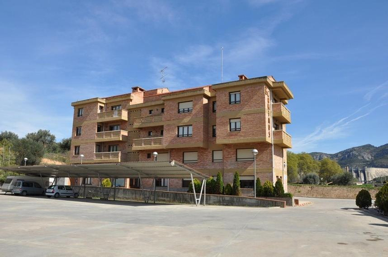 Aparthotel Tres Caminos, Huesca
