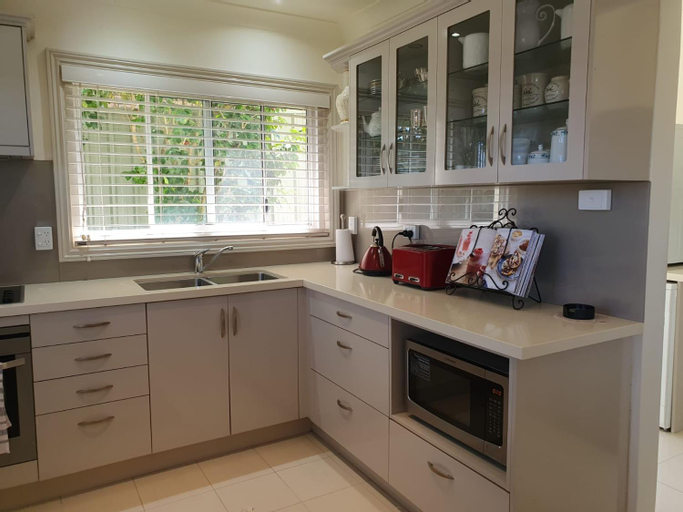 Dining Room 9