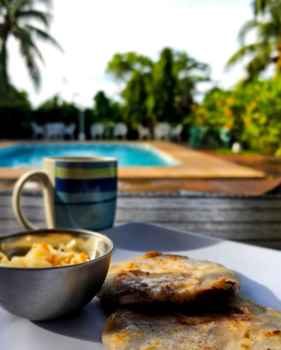 Food & Drinks 5, Jaco Mizata Beach and River, Teotepeque