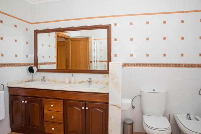 Bathroom 4, Villa Vernissa 10p., Baleares