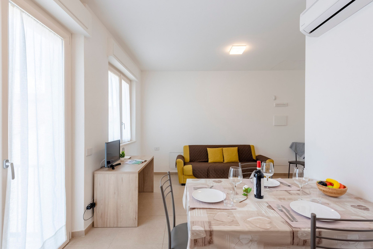 Others 3, Suite 3 Ondina Viareggio 200m From sea, Lucca
