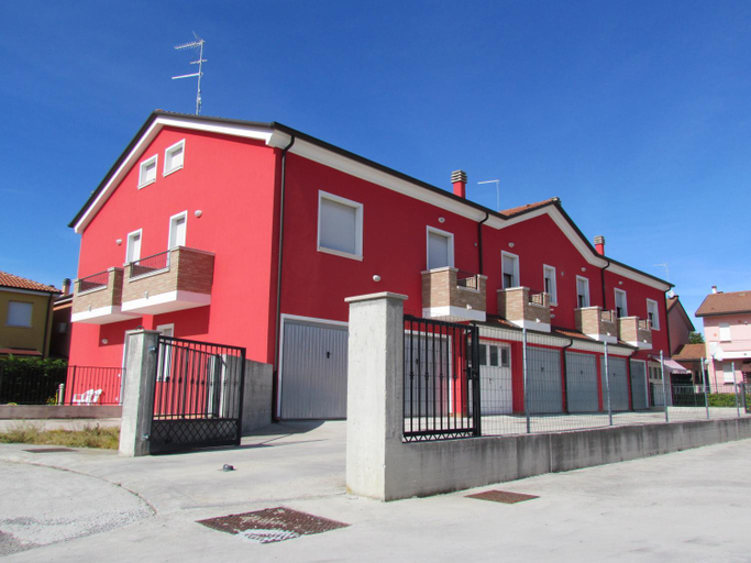 Exterior view 2, Siviero Apartments, Rovigo