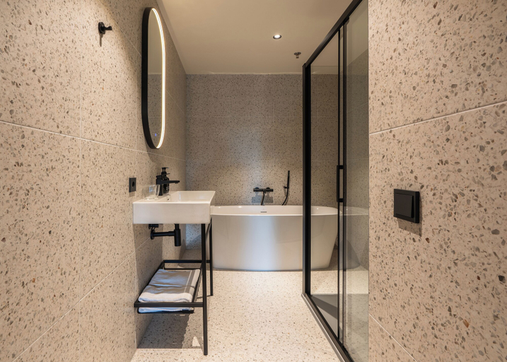 Bathroom 2, MyHotel Meppel, Meppel
