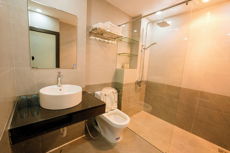Bathroom 5, Azoma Hotel, Hà Đông