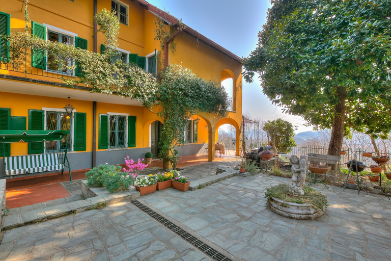 Others 3, Charming Villa I Tre Archi, Novara