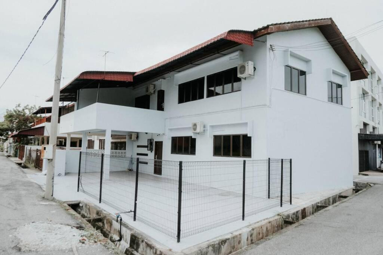Exterior & Views 15