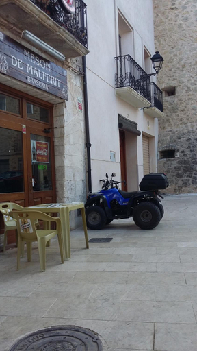 Others 5, casa malferit, Alicante
