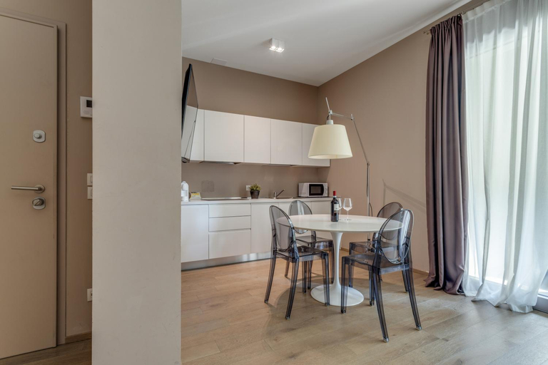 Dining Room 14