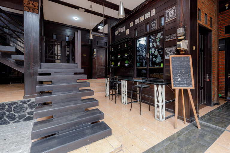 Exterior & Views 2, RedDoorz @ Cilandak Timur, South Jakarta