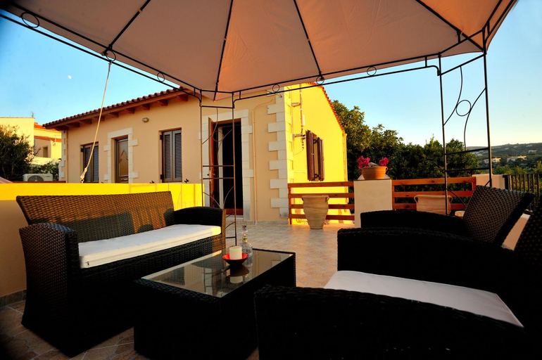 Others 4, Pithari Villa, Crete