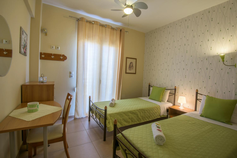 Others 3, Villa Apollon II, Crete