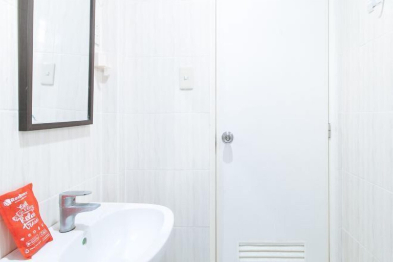 Bathroom 21