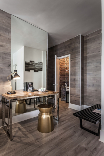 Bathroom 4, Century Hotel, Miami-Dade