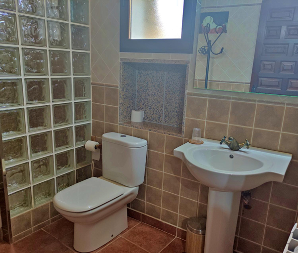 Bathroom 4, Casa Conesa II, Teruel