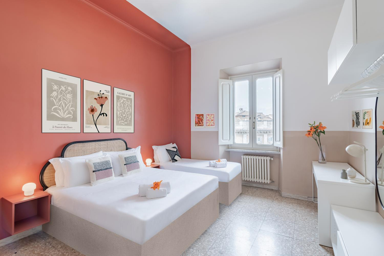 Others 5, Santa Maria Maggiore House, Roma